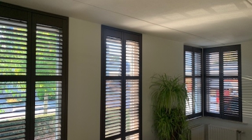 Shutter montage in Sint Jansteen